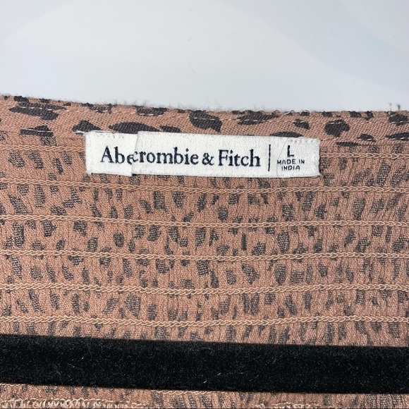 A&F Cropped Blouse - Picture 4 of 4